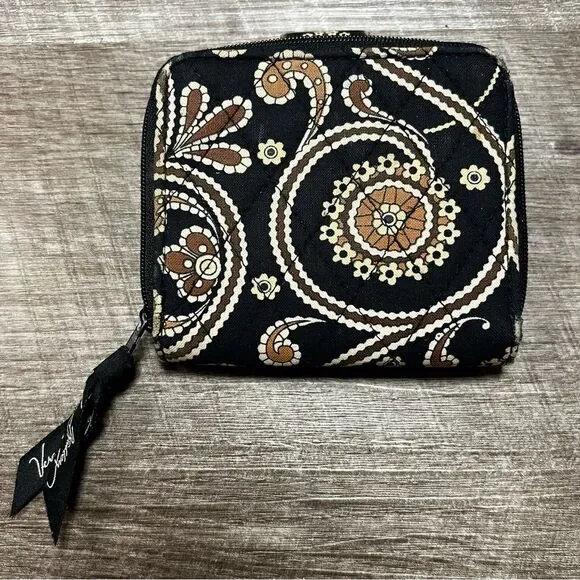 Vera Bradley Wallet - Picture 4 of 8